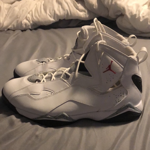 Jordan size 11 - Picture 2 of 4